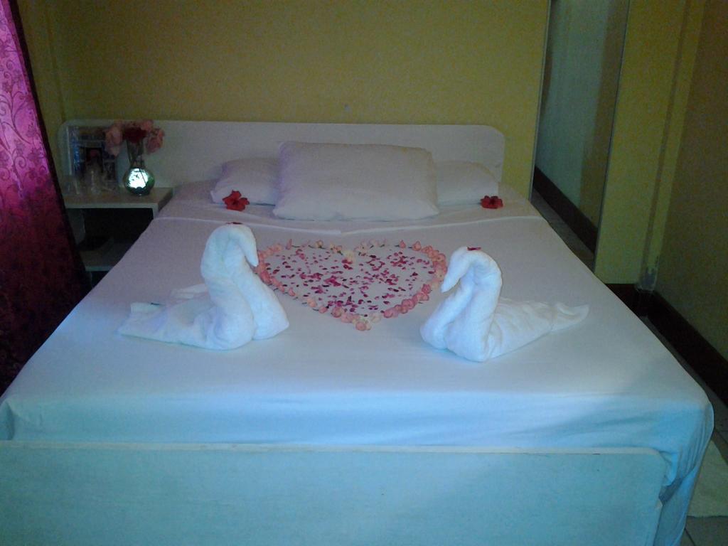 Belcove Hotel & Guesthouse Belize City Exteriör bild