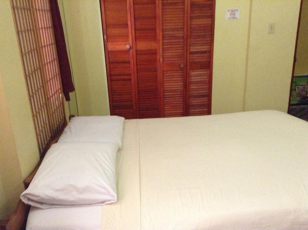 Belcove Hotel & Guesthouse Belize City Rum bild