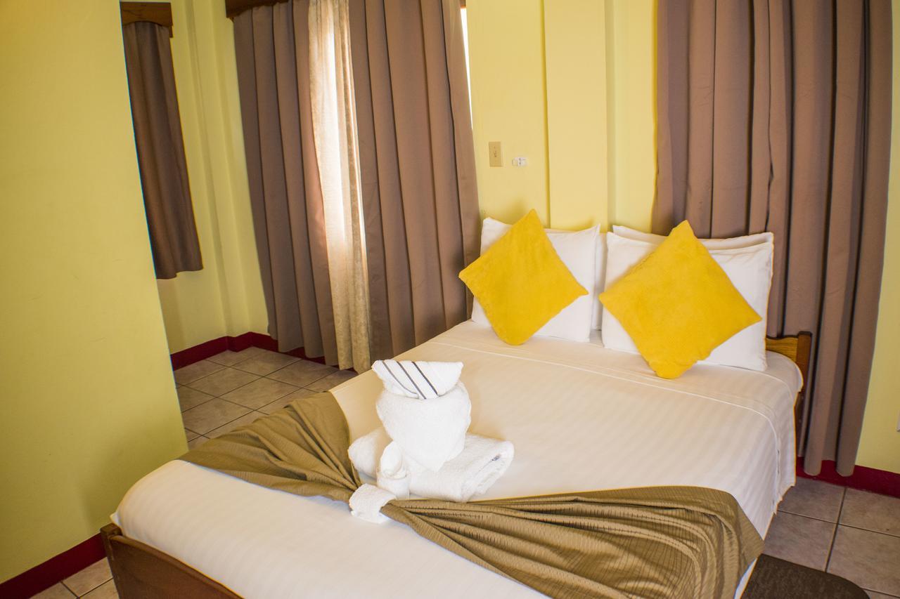 Belcove Hotel & Guesthouse Belize City Exteriör bild