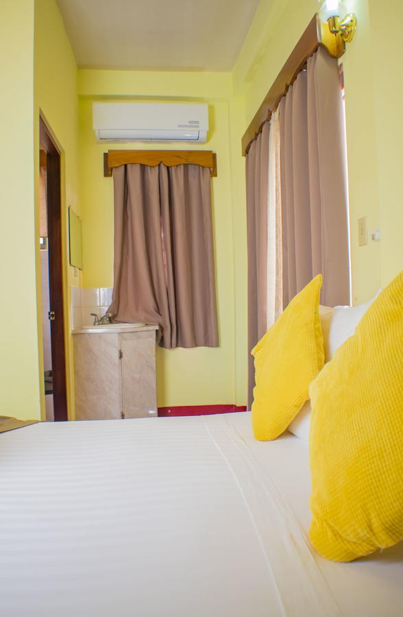 Belcove Hotel & Guesthouse Belize City Exteriör bild